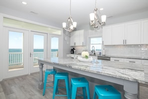 Gorgeous Gourmet Kitchen