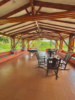 Outdoor dining