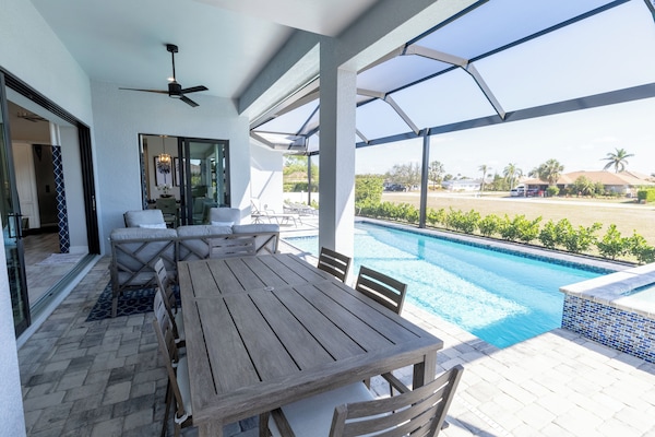 Beautiful Marco Island Home, Heated Private Pool, Inviting, Relaxing Setting, Private Yard! - Caribe