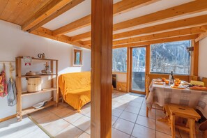 Living and dining room