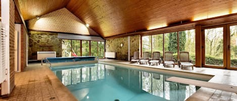 Holiday Home Swimming Pool
