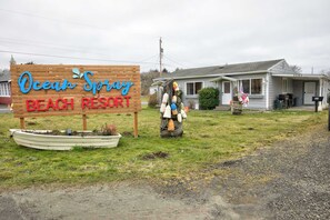 Welcome to Ocean Spray Beach Resort—your paradise awaits!