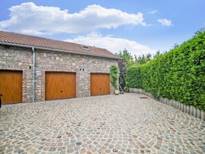 Stugans exteriör [sommar]