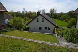 Vue de la maison de vacances [été]