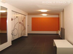 Entrance / Reception