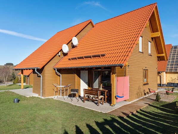 Außenseite Ferienhaus [Sommer]