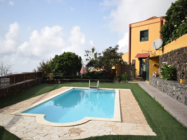 Holiday Home Swimming Pool