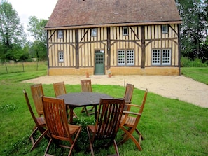 Holiday Home Exterior [summer]