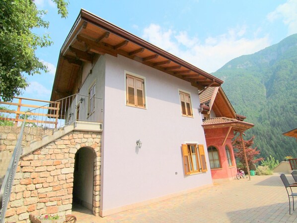 Extérieur maison de vacances [été]