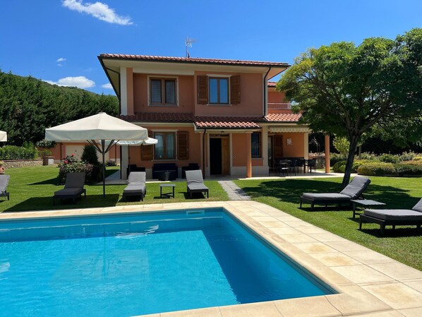 Extérieur maison de vacances [été]