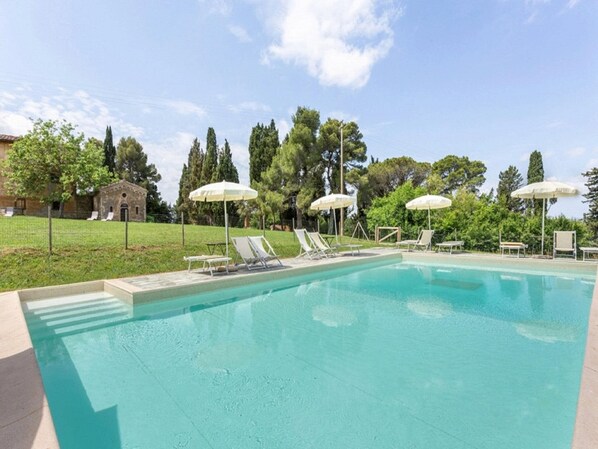 Holiday Home Swimming Pool