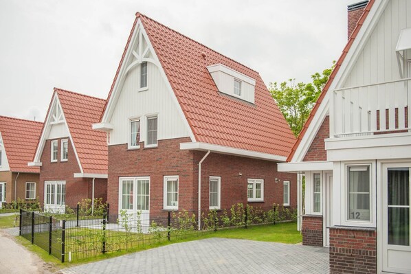 Holiday Home Exterior [summer]
