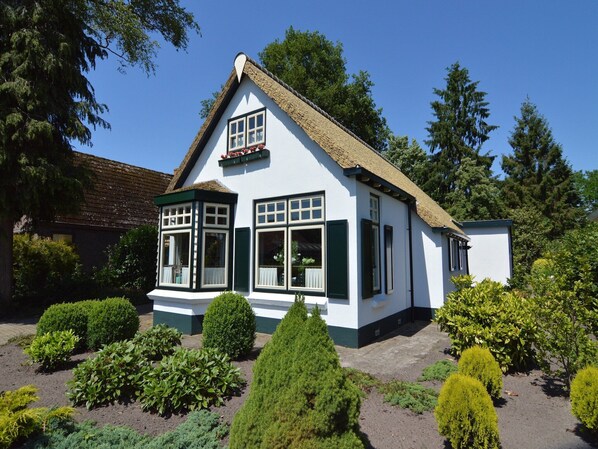 Holiday Home Exterior [summer]