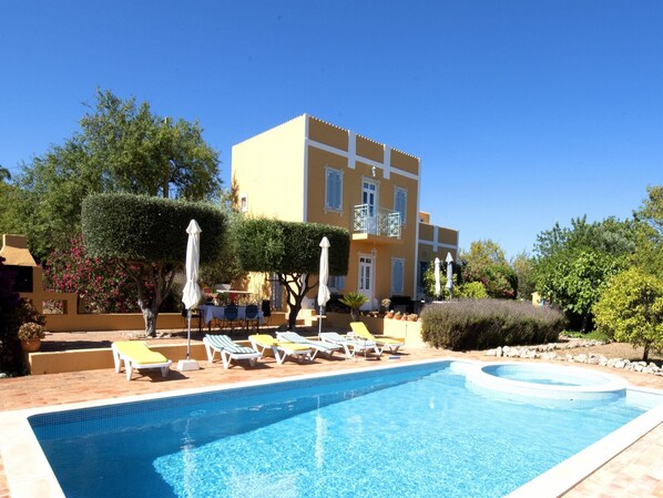 Extérieur maison de vacances [été]