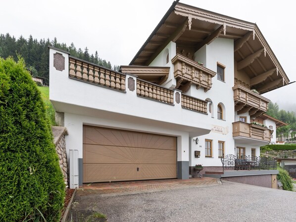Holiday Home Exterior [summer]