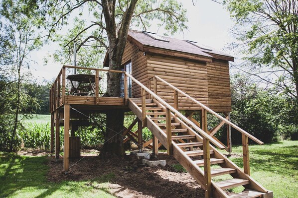 Holiday Home Exterior [summer]