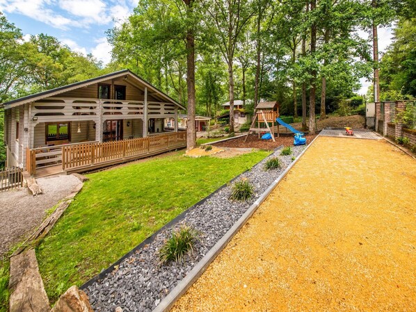 Holiday Home Exterior [summer]