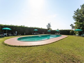 Holiday Home Swimming Pool