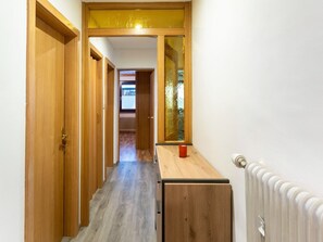 Entrance / Reception