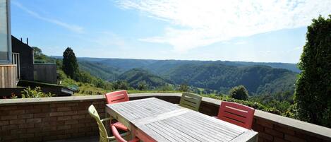Terrasse / Balkon