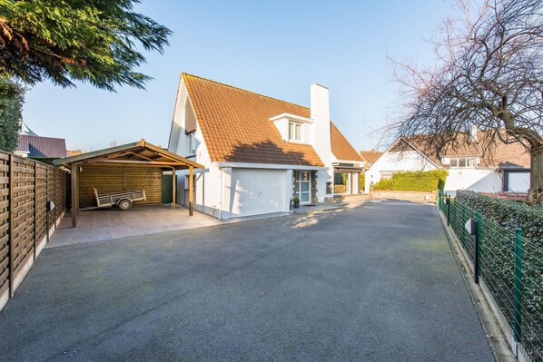 Holiday Home Exterior [summer]