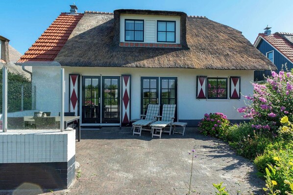 Holiday Home Exterior [summer]