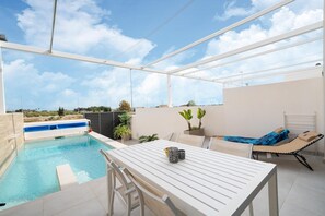 Holiday Home Swimming Pool