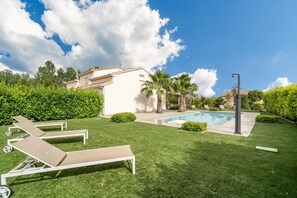 Schwimmbad des Ferienhauses