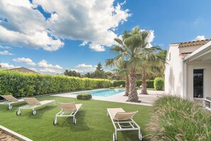 Schwimmbad des Ferienhauses