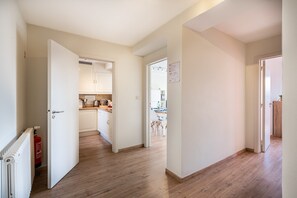 Entrance / Reception