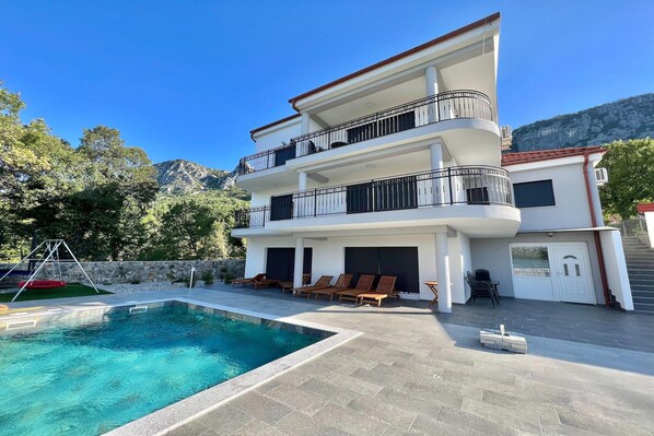 Holiday Home Exterior [summer]