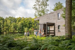 Außenseite Ferienhaus [Sommer]