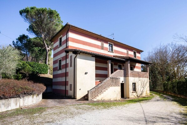 Holiday Home Exterior [summer]