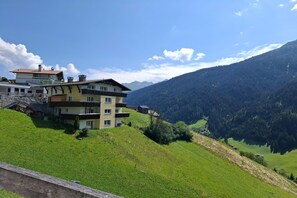 Extérieur maison de vacances [été]