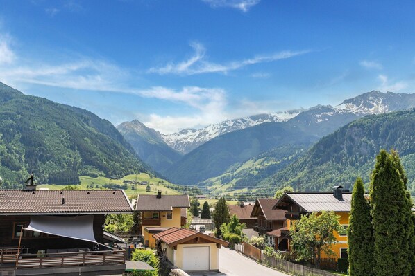 Aussicht vom Ferienhaus [Sommer]