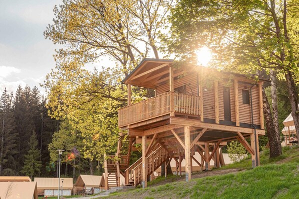 Extérieur maison de vacances [été]