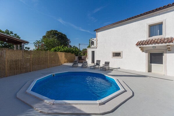 Holiday Home Swimming Pool