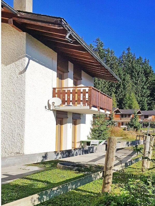 Holiday Home Exterior [summer]