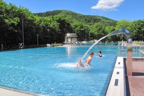 Holiday Home Swimming Pool