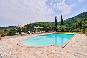 Schwimmbad des Ferienhauses