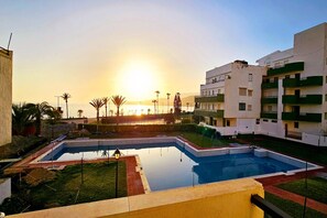 Holiday Home Swimming Pool