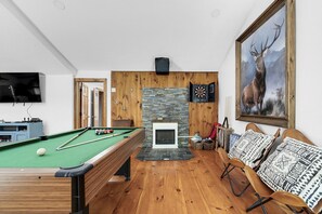 Spielezimmer