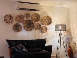 Living Room (2)