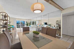 Dining Space Seating for 6
