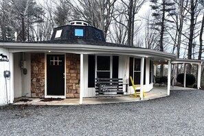 Welcome to 8Days a Week - a unique stay