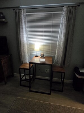 BISTRO DINING AREA / WORK SPACE