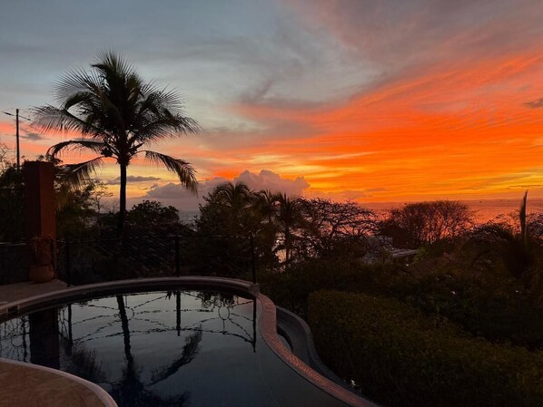 Sunset at Casa Flamingo
