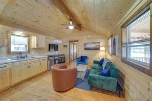 Living Room | Full Futon | Smart TV | 4-Person Dining Table