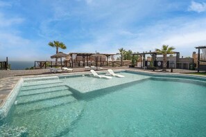 Piscine maison de vacances