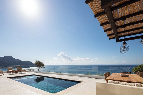 Private 21 sq.m swimming pool, 1.5 m deep with step access